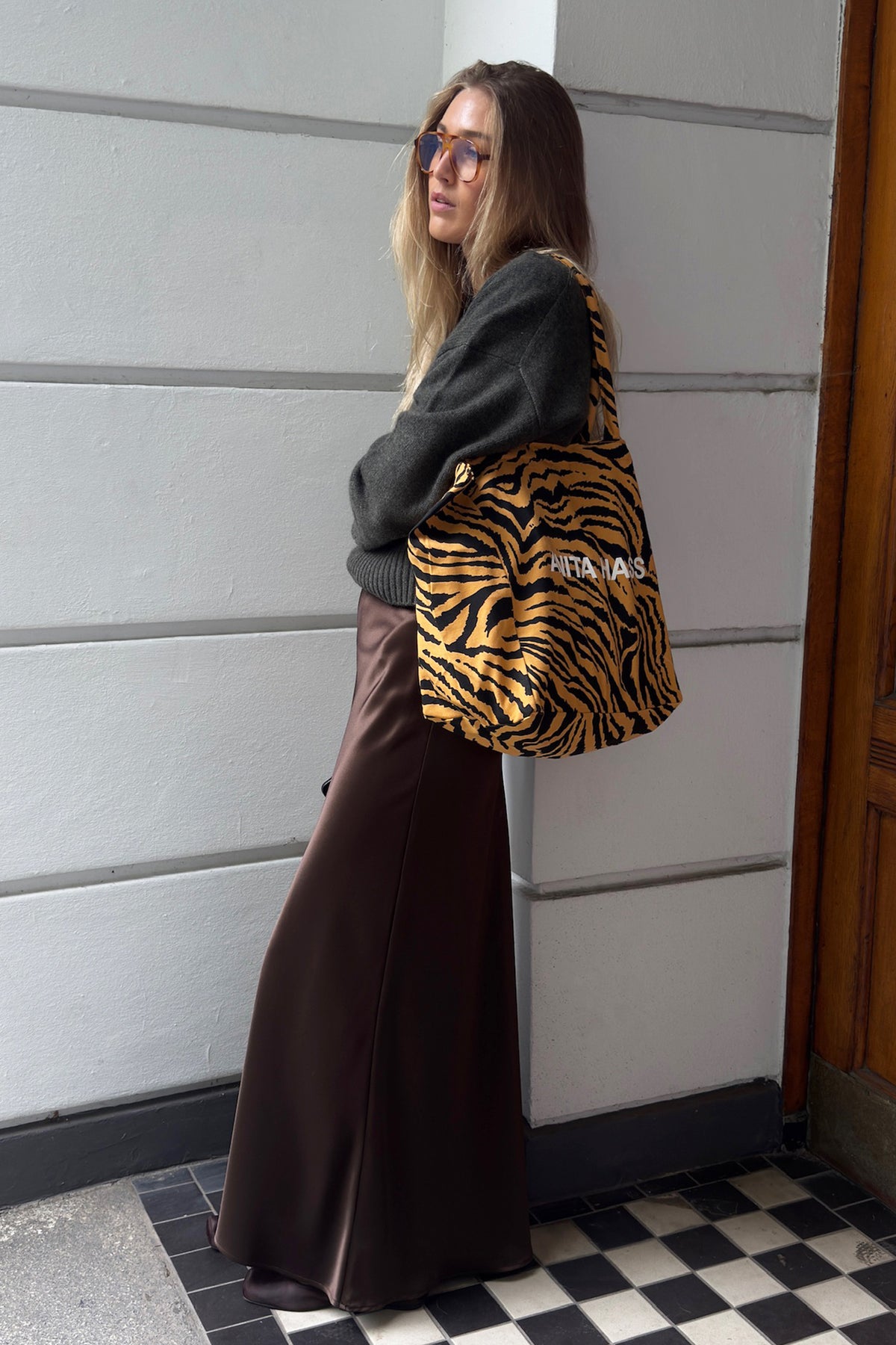 Shopper 'Heart' Small in Ochre Zebra