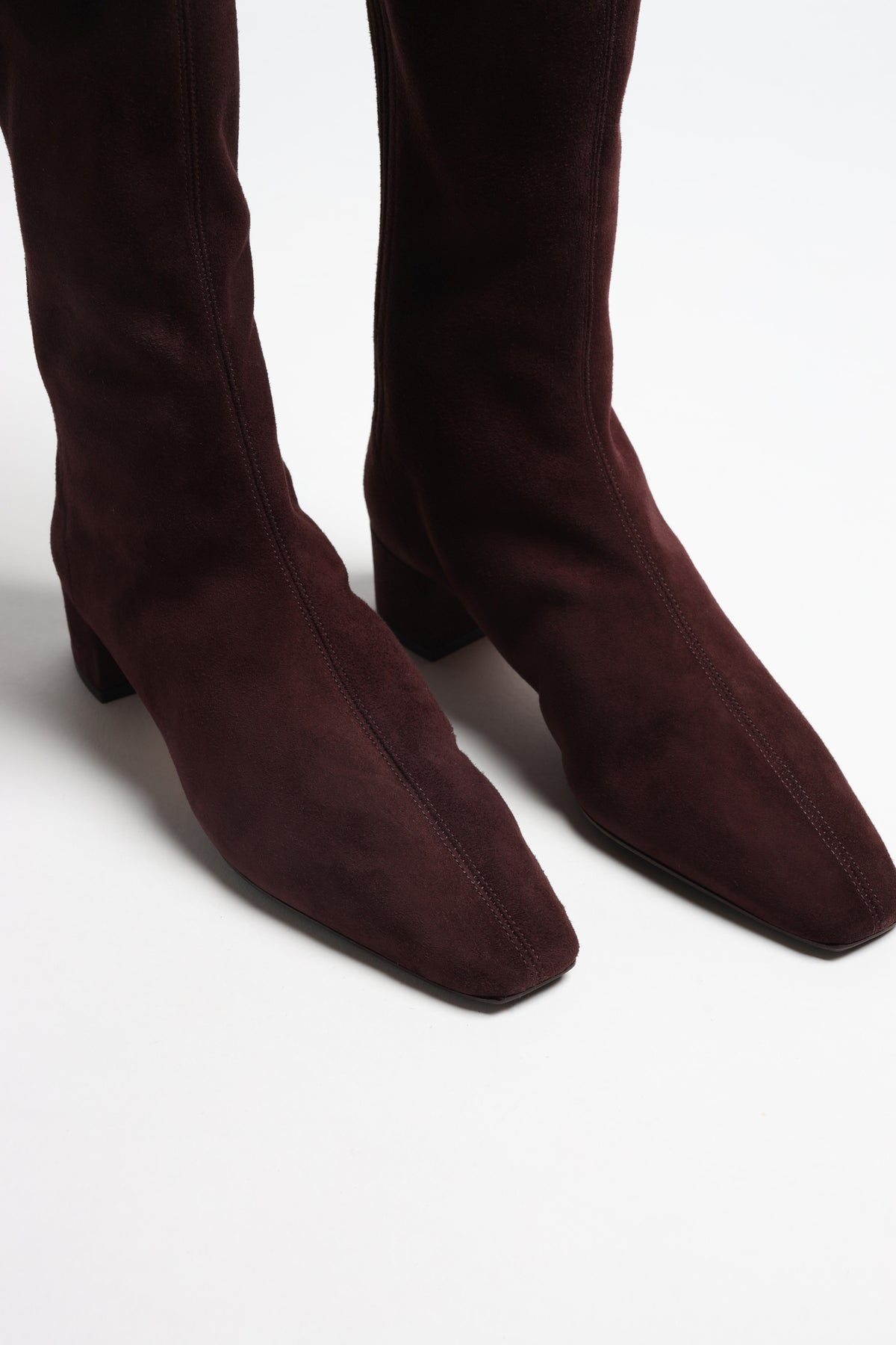 Saint Honoré 35 Boots in Rich Plum