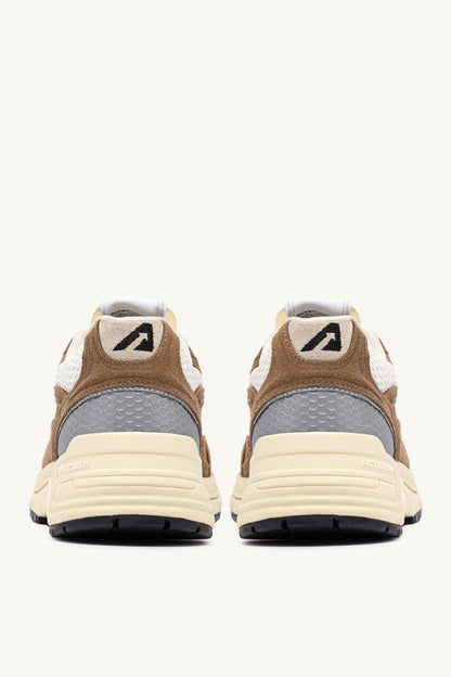 Sneaker Hyperway in Cigar/Silber Autry