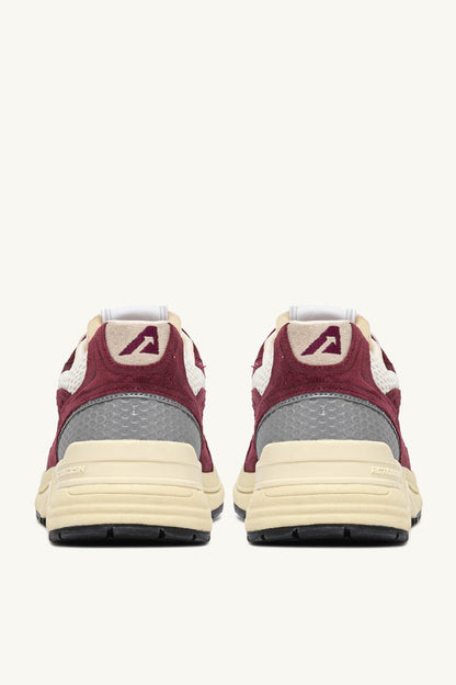 Sneaker Hyperway in Vinery/Silber Autry