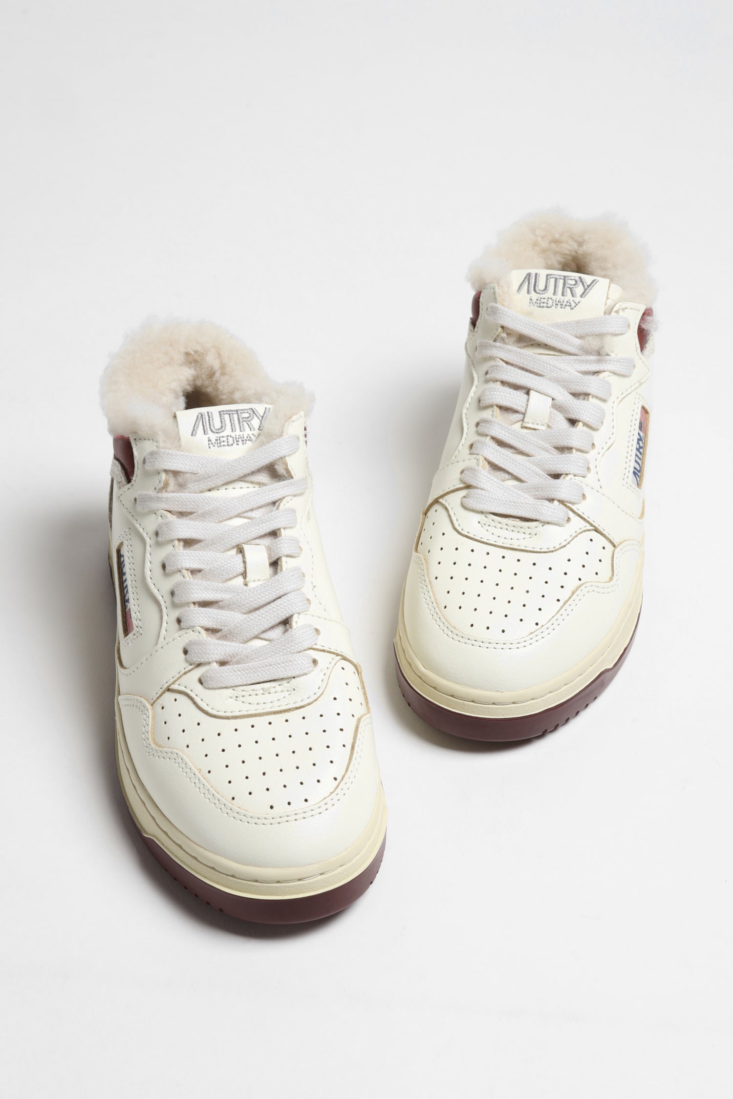 Sneaker Med-Way Shearling in White/Burgund Autry