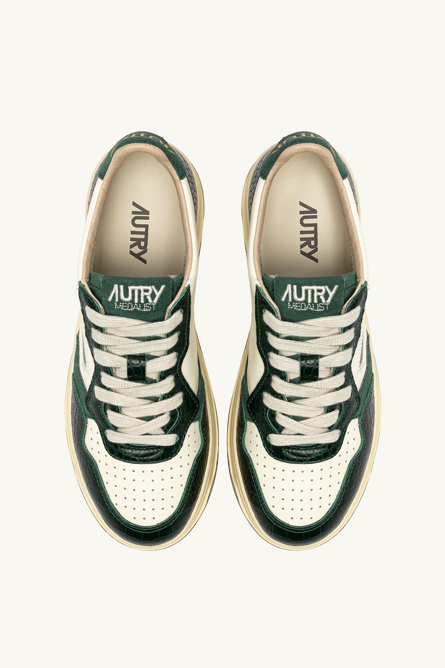 Sneaker Medalist in Marshmallow/Green Autry