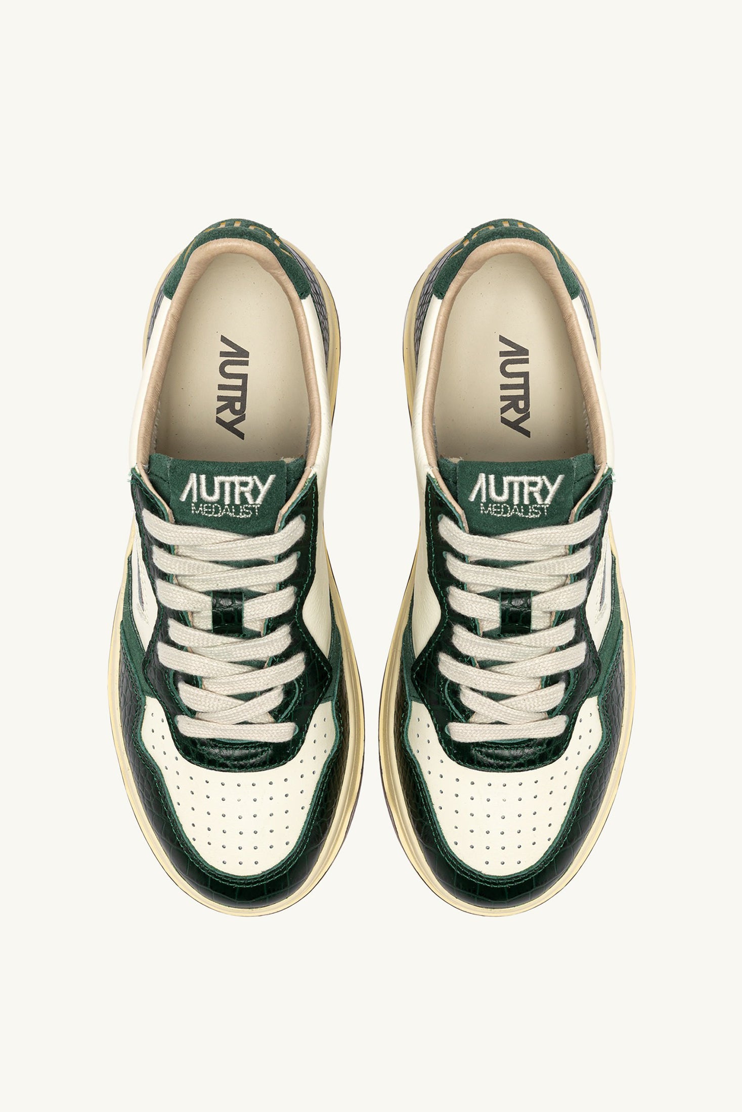Sneaker Medalist in Marshmallow/Green Autry