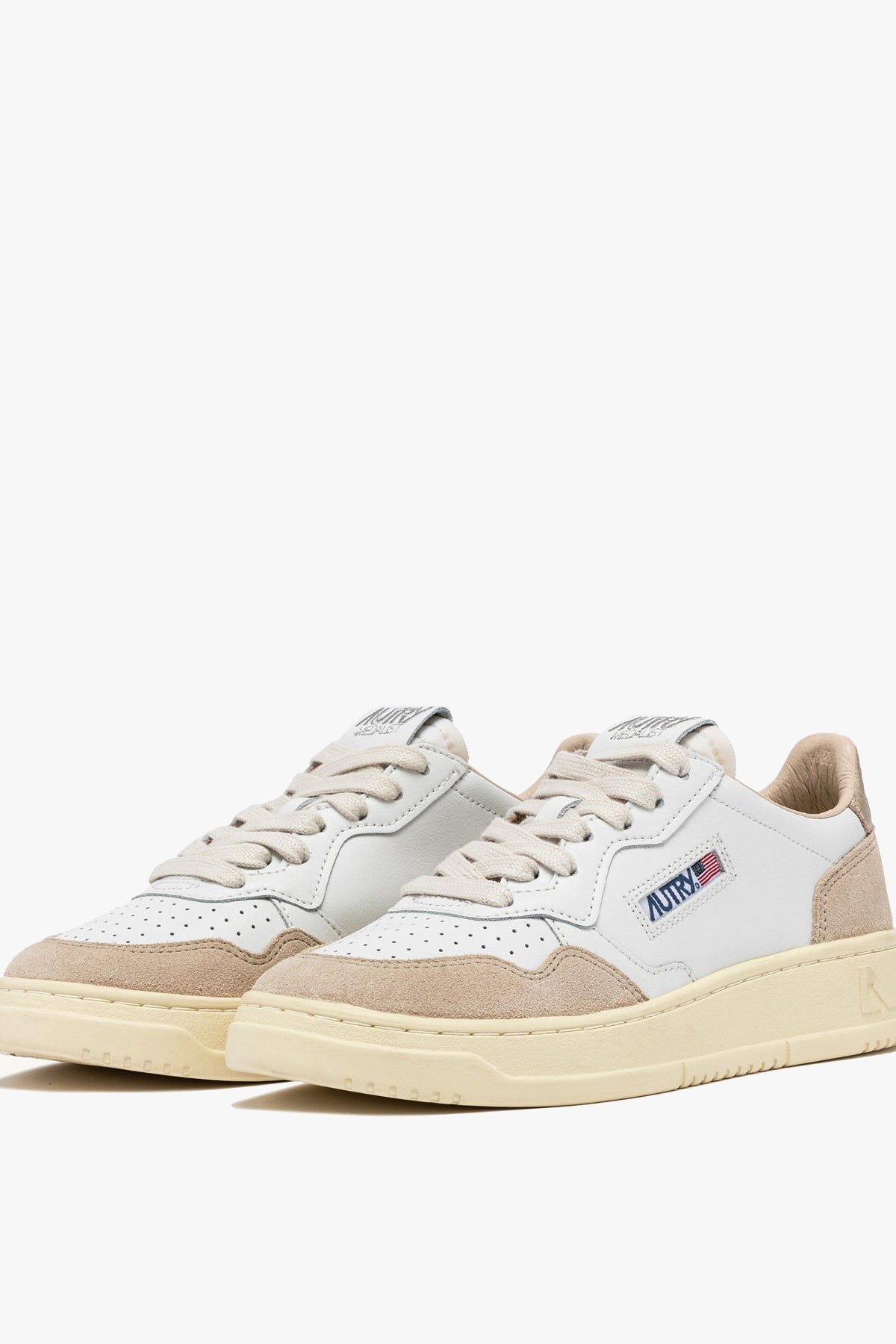 Sneaker Medalist in White/Gold/Beige Suede Autry