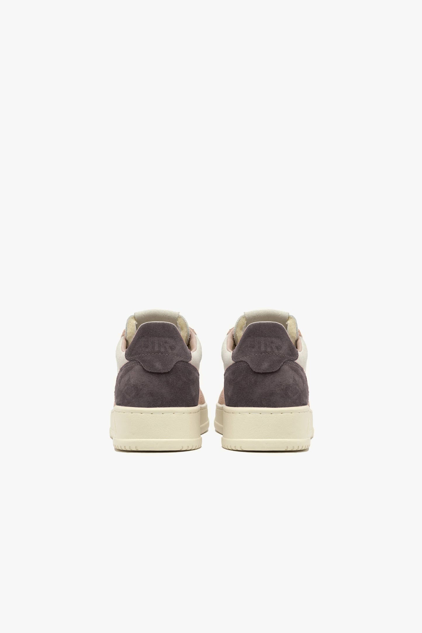 Sneaker Medalist Low in Powder/Ebony Autry