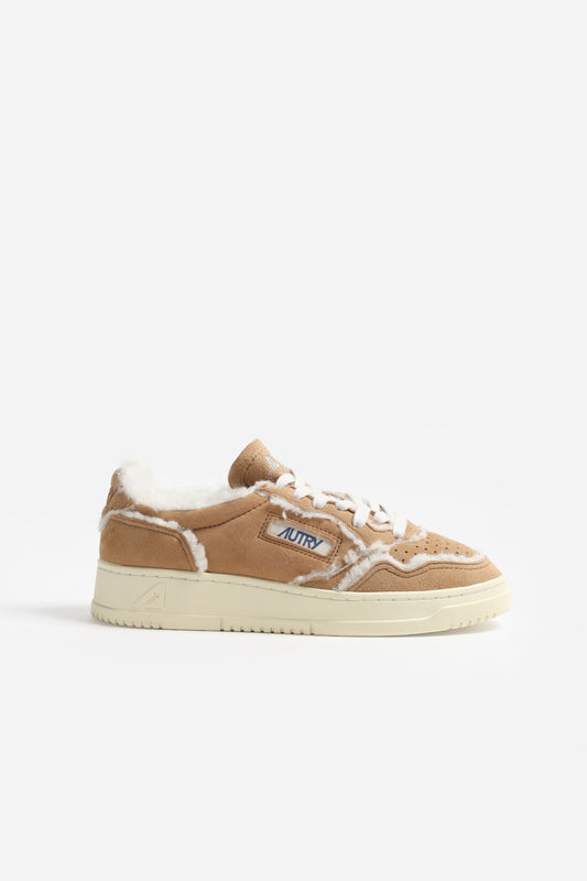 Sneaker Medalist Shearling in Cognac Autry