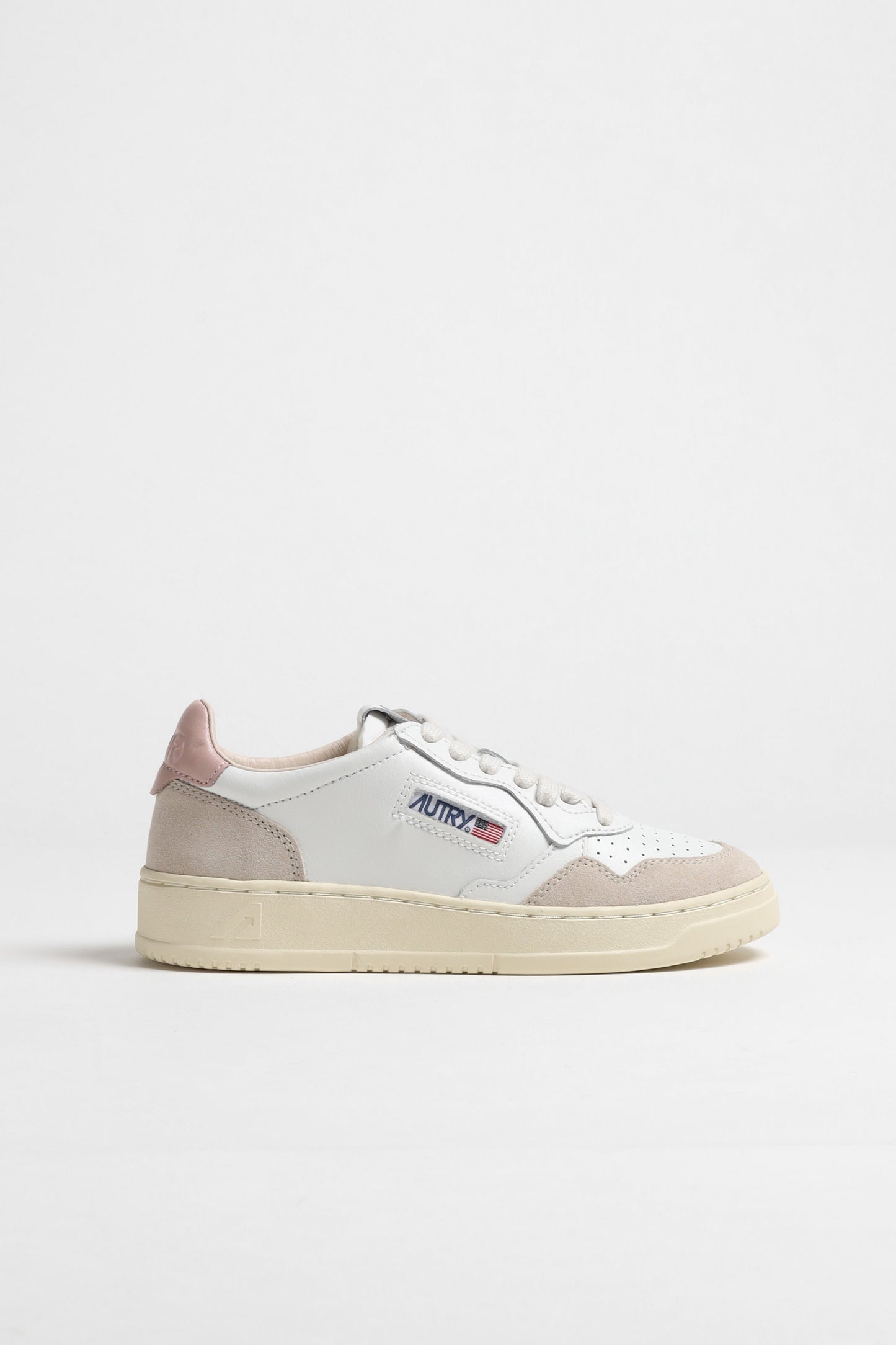 Sneaker Medalist Suede in Weiß/Powder Autry