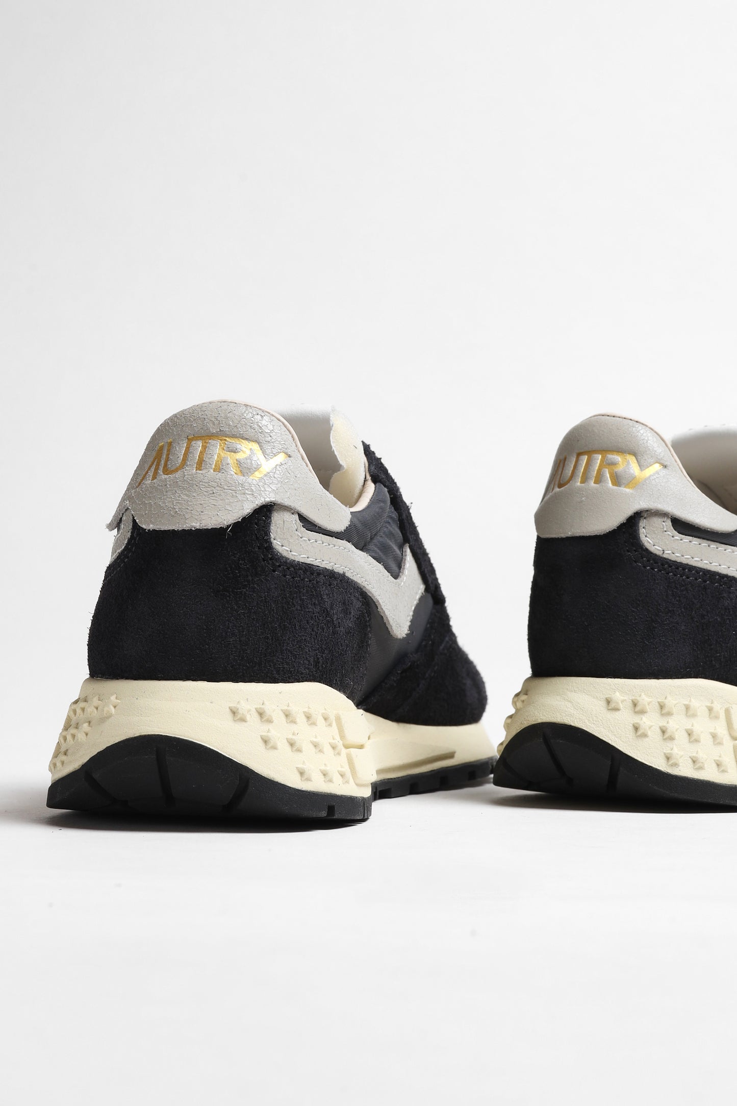 Sneaker Reelwind in Crack White/Black Autry