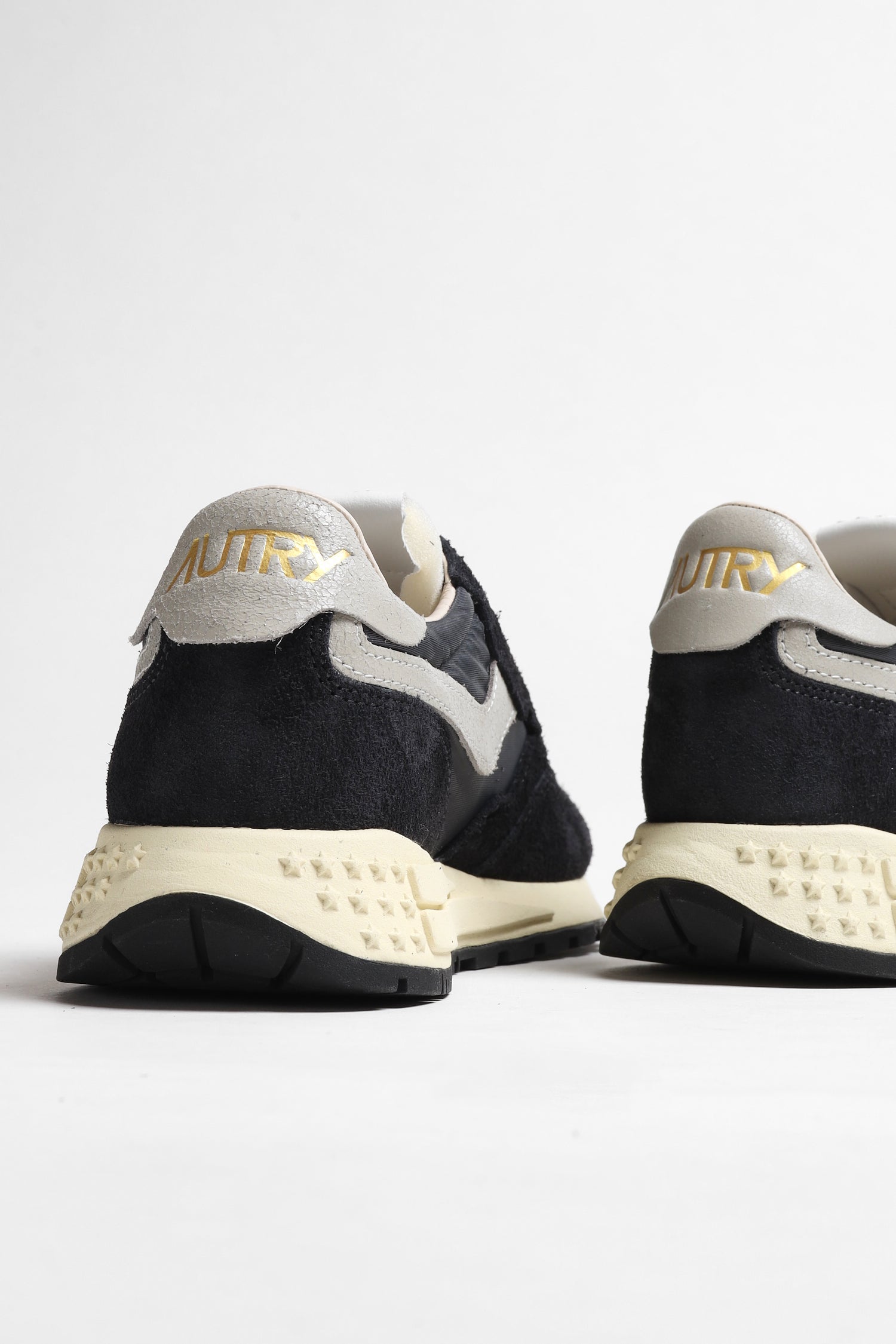 Sneaker Reelwind in Crack White/Black Autry