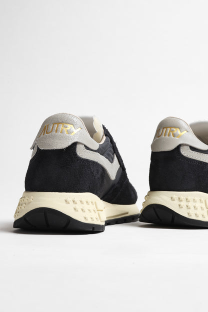 Sneaker Reelwind in Crack White/Black Autry