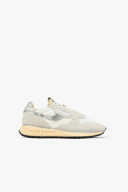 Reelwind Sneakers in Crack White/SilverAutry - Anita Hass