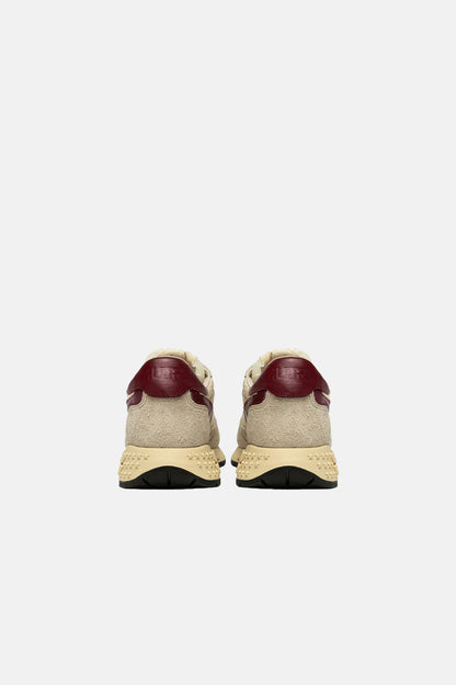 Sneaker Reelwind in Ecru/Ruby Wine Autry