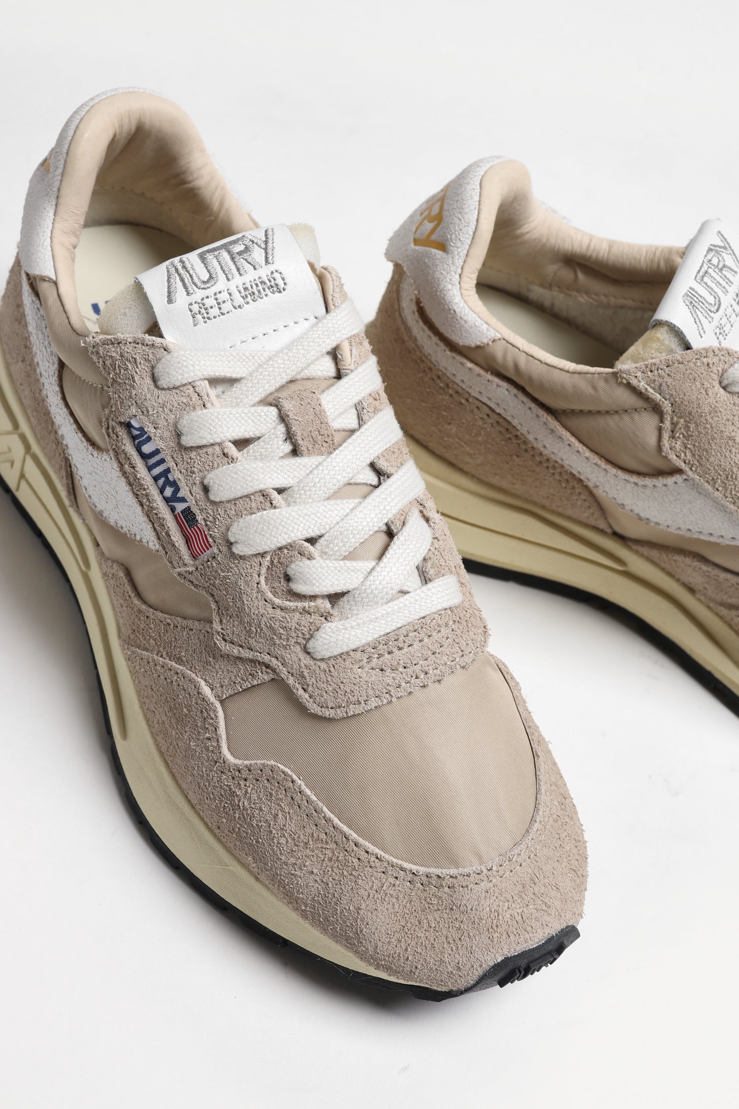 Sneaker Reelwind in Crack White/Pepper Autry