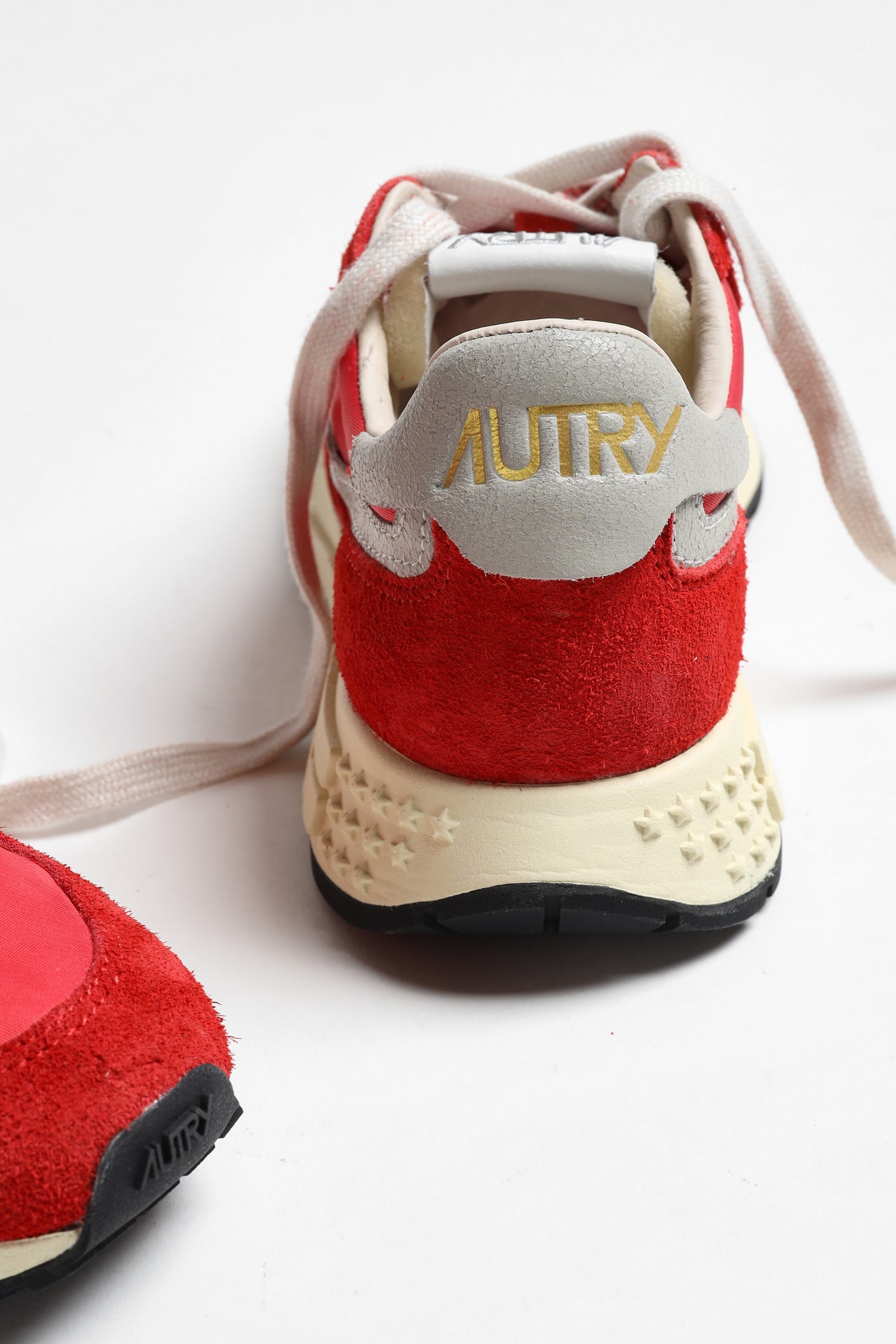 Sneaker Reelwind in Crack White/Red Autry