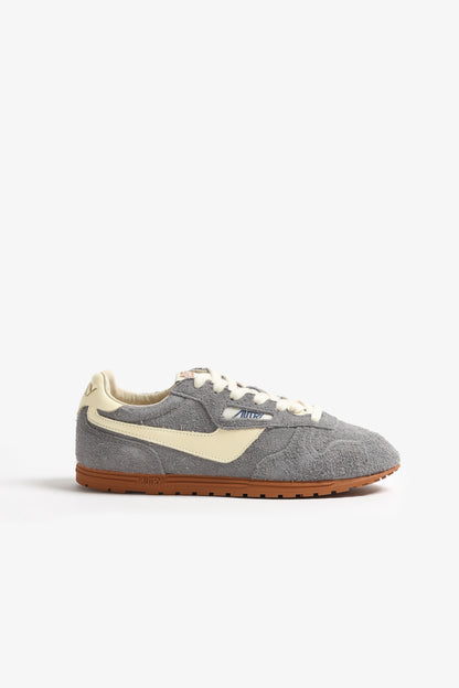 Windspin Sneakers in Seal/Rutabaga