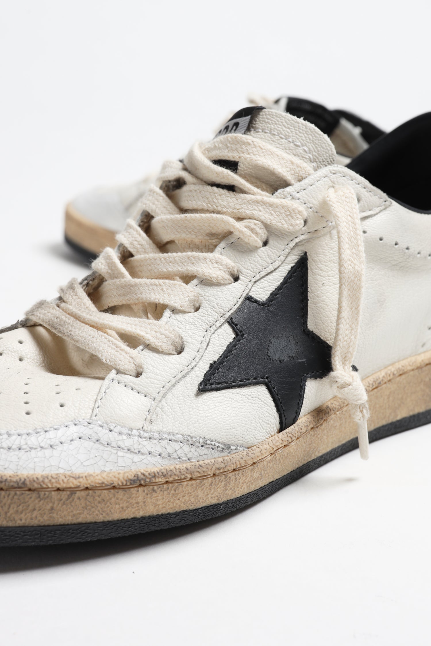 Sneaker Ballstar in Weiß/Schwarz Golden Goose