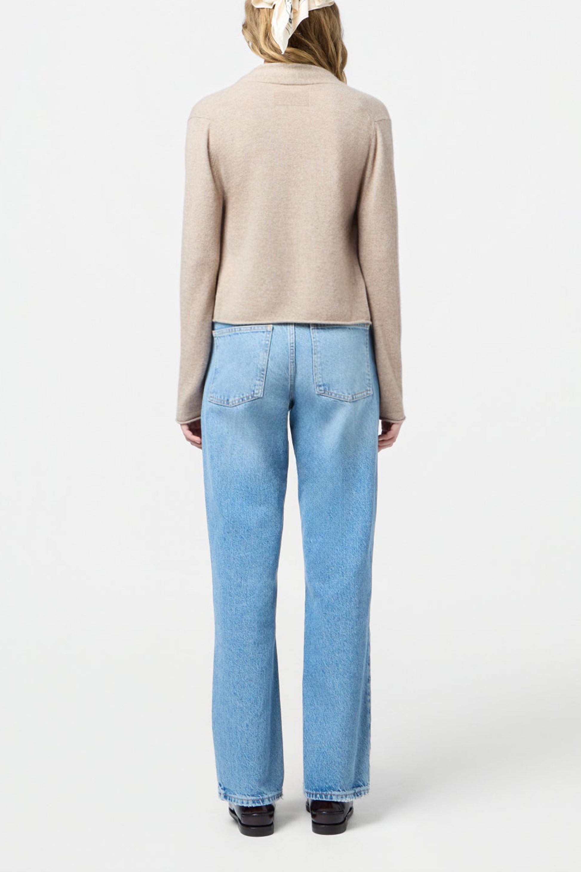 Cardigan Stealth in TaupeGuest in Residence - Anita Hass