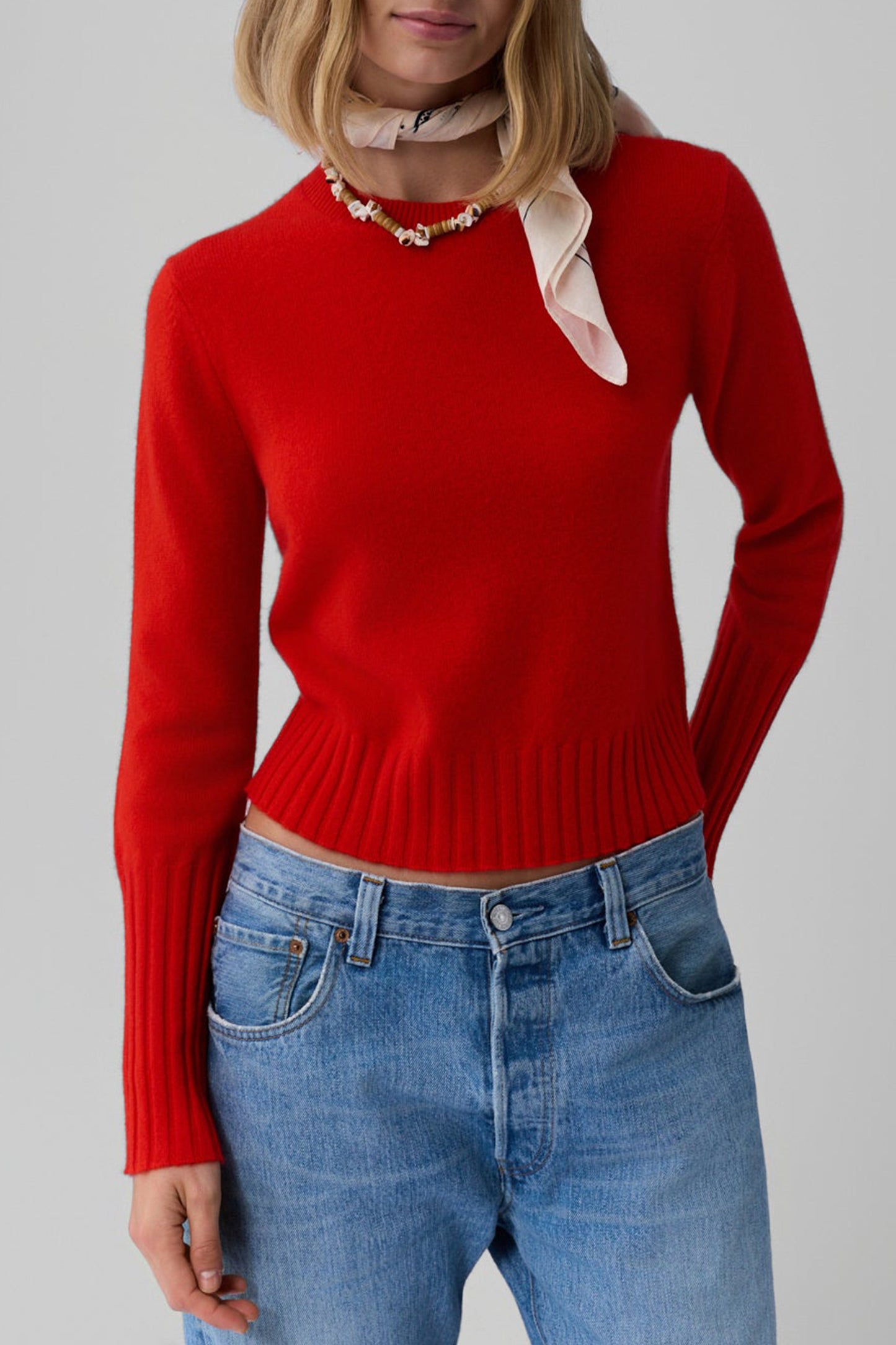 Shrunken sweater in chili