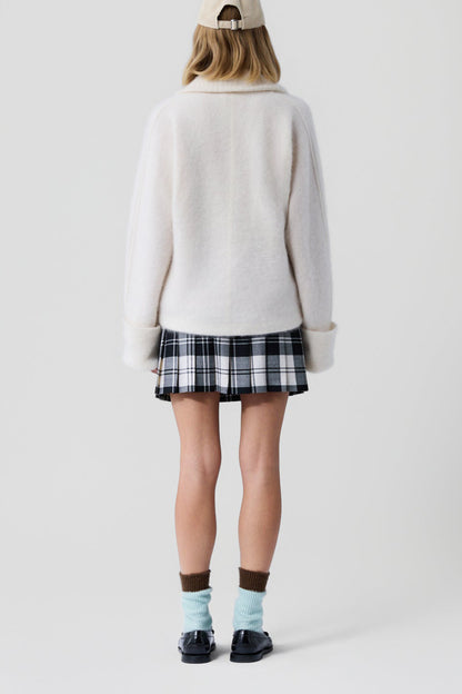 Jacke Grizzly in CreamGuest in Residence - Anita Hass