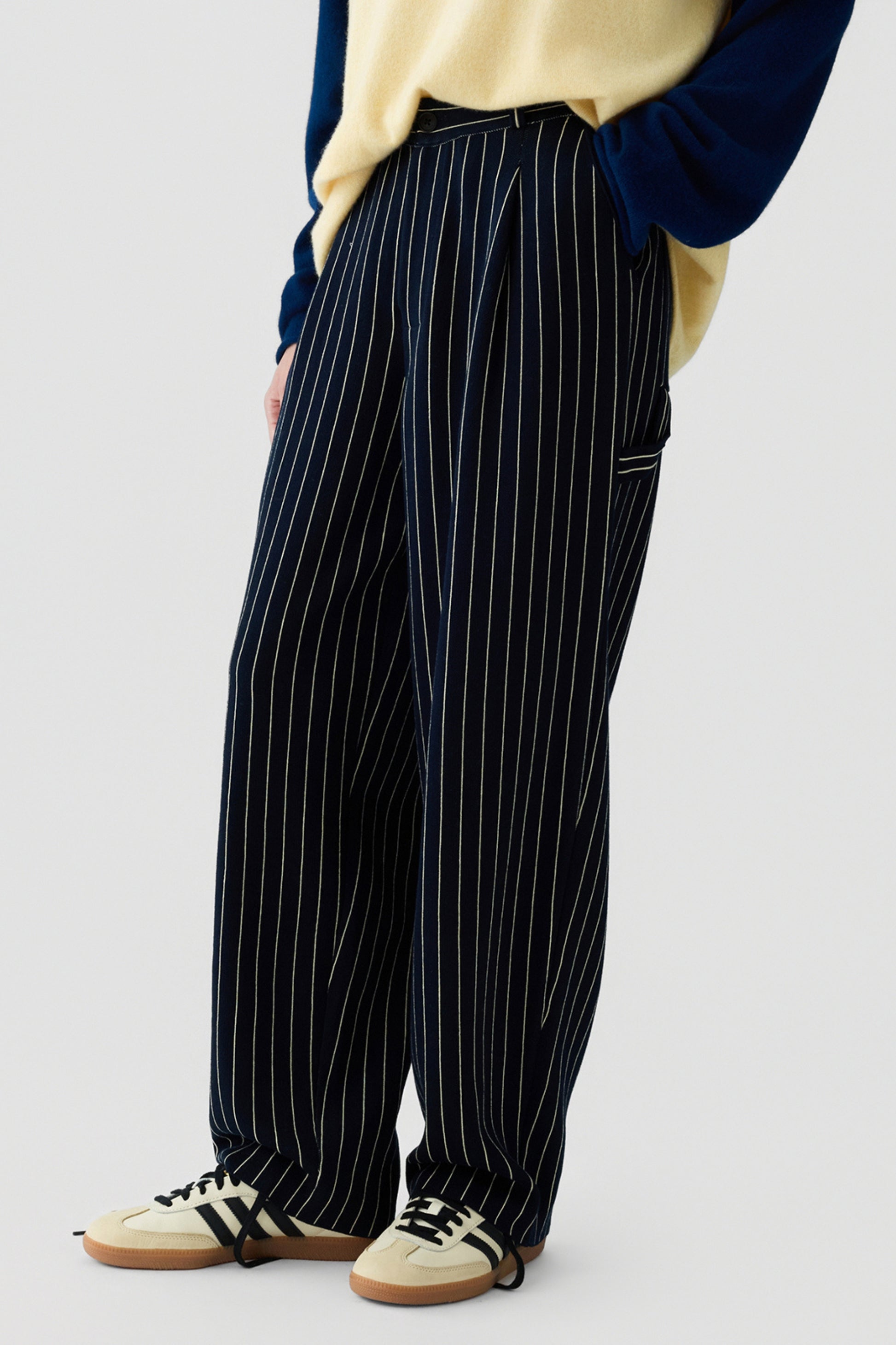Hose Carpenter in Navy/Butter Guest in Residence
