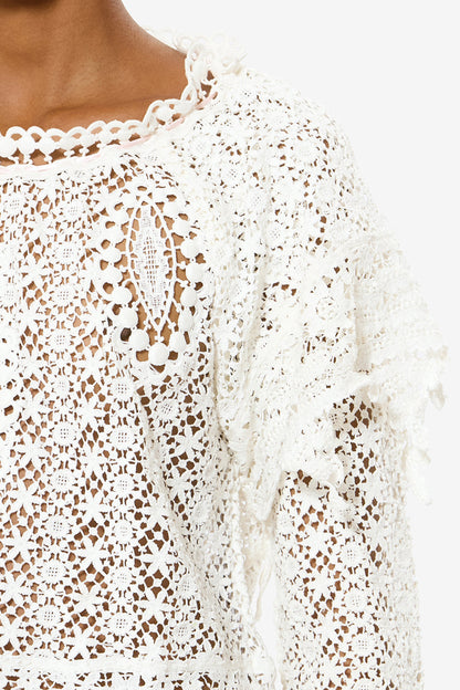 Blusa de encaje Hyliana en blanco