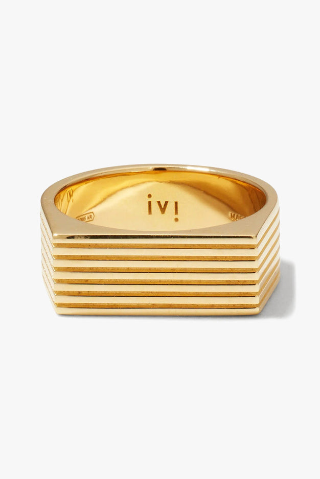 Aurelia Signet Ring in GoldIVI Los Angeles - Anita Hass