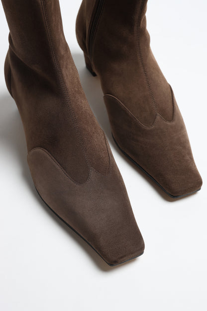 Ankle Boots Nevada in Ebano Suede