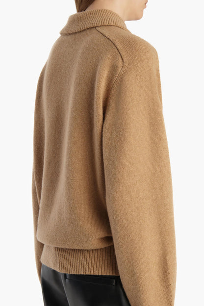 Pullover Jackson in Camel Khaite