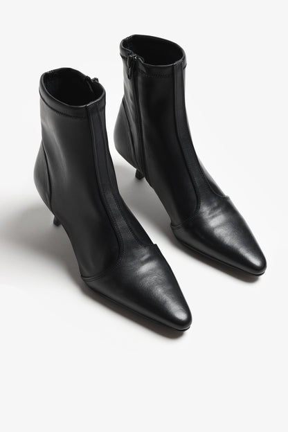 Ankle Boots in Schwarz Ladneri