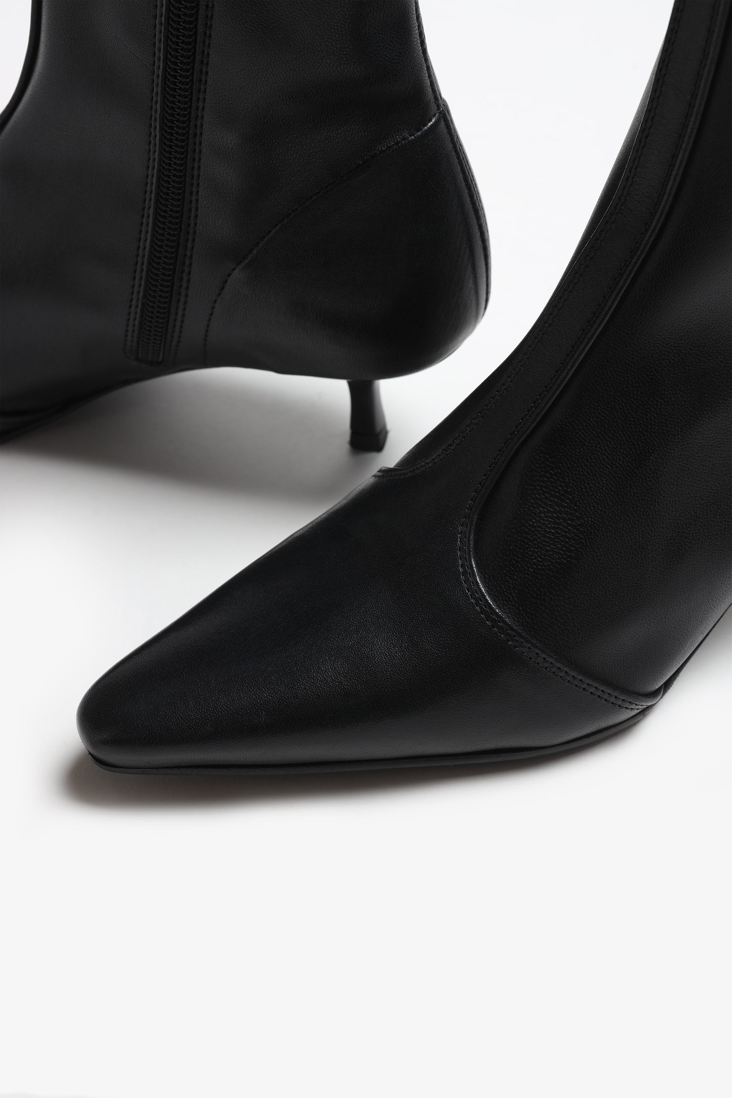Ankle Boots in Schwarz Ladneri