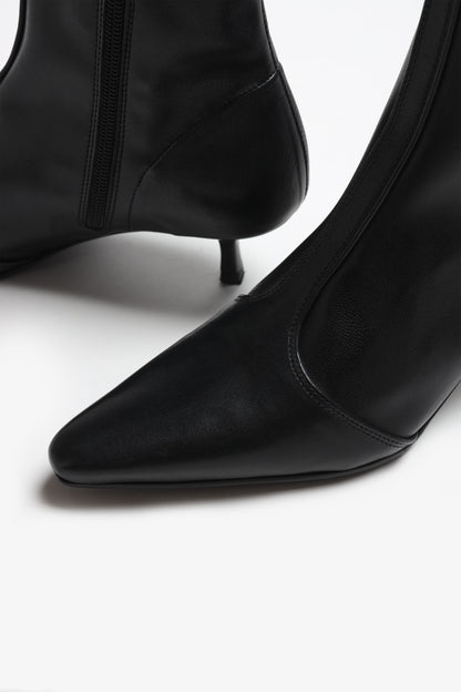 Ankle Boots in Schwarz Ladneri