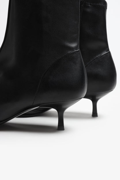 Ankle Boots in Schwarz Ladneri
