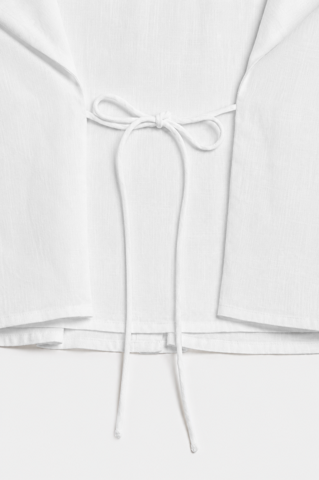 Bellina Blouse in White Ladneri