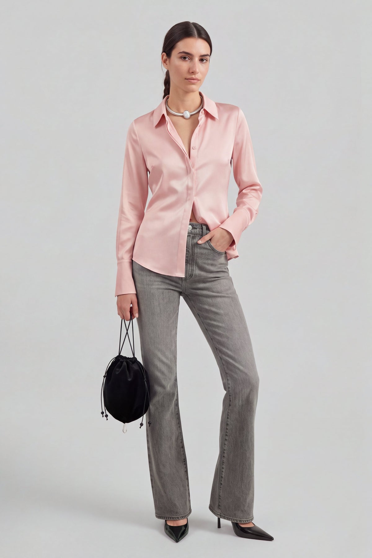 Bluse Hedi in Rosa Ladneri – Model ist 1,78 m groß und trägt Gr. S