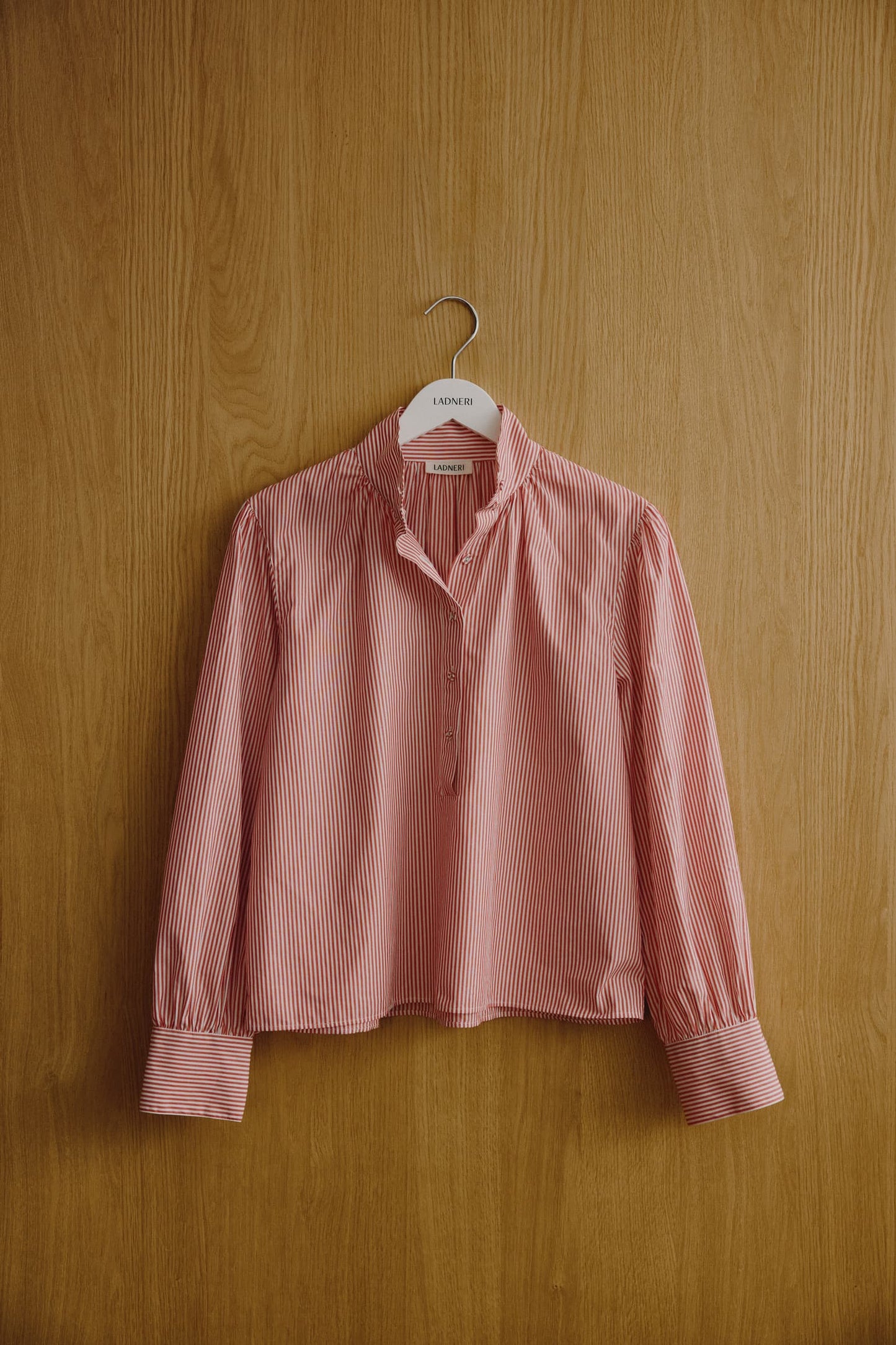 Bluse Lina in Weiß/Rouge Ladneri