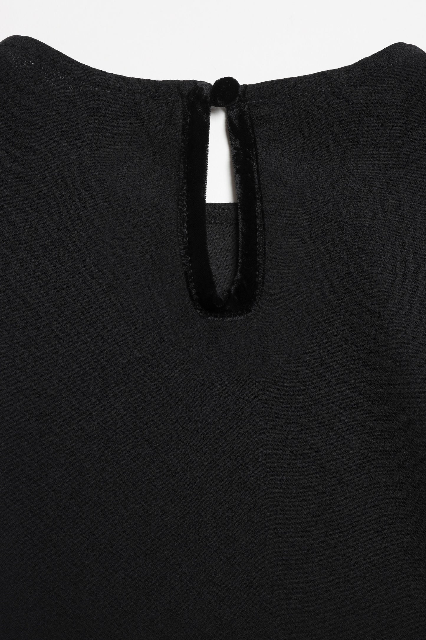 Bluse Sila in Schwarz Ladneri