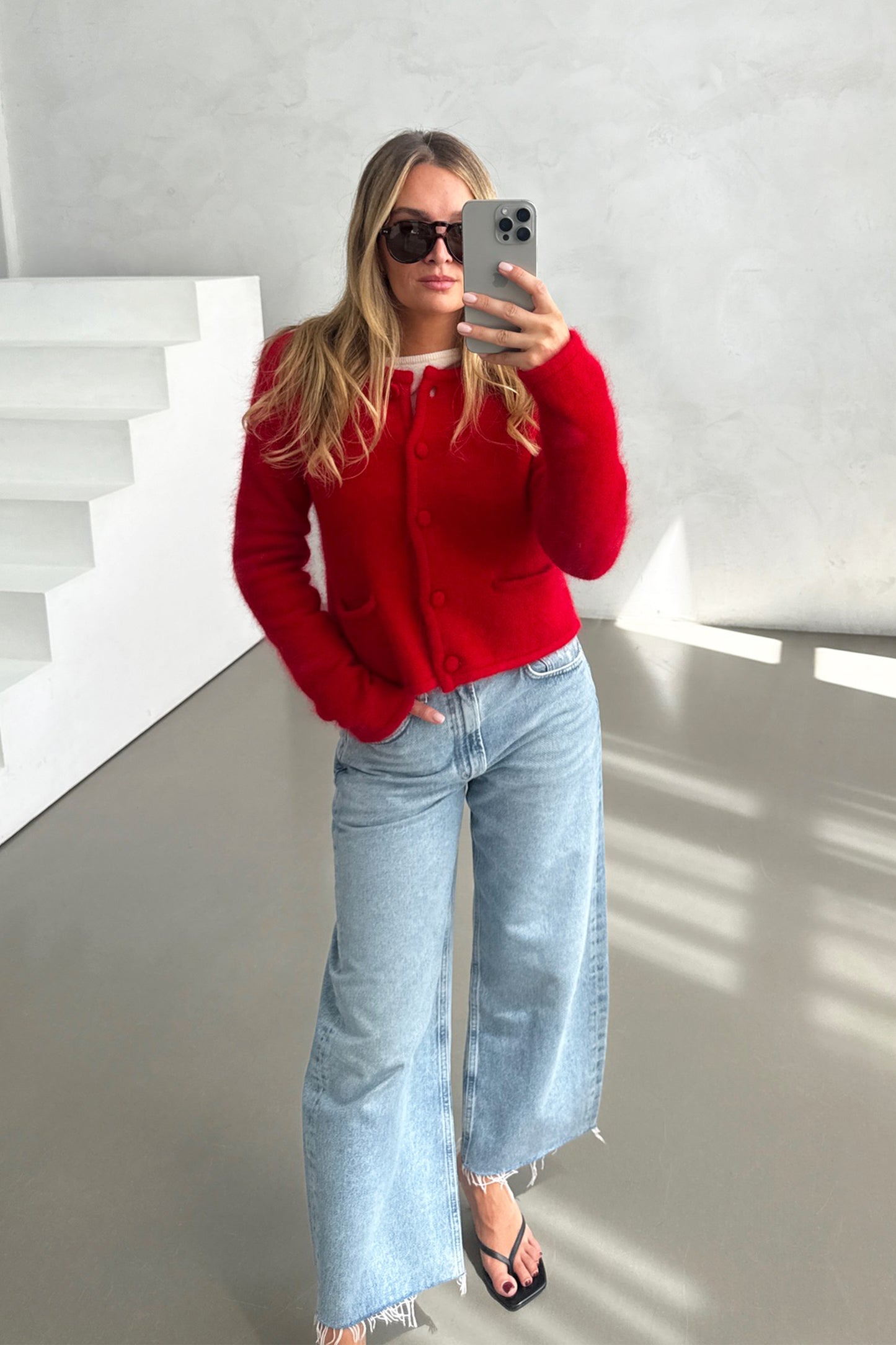 Cardigan Frame in Cranberry