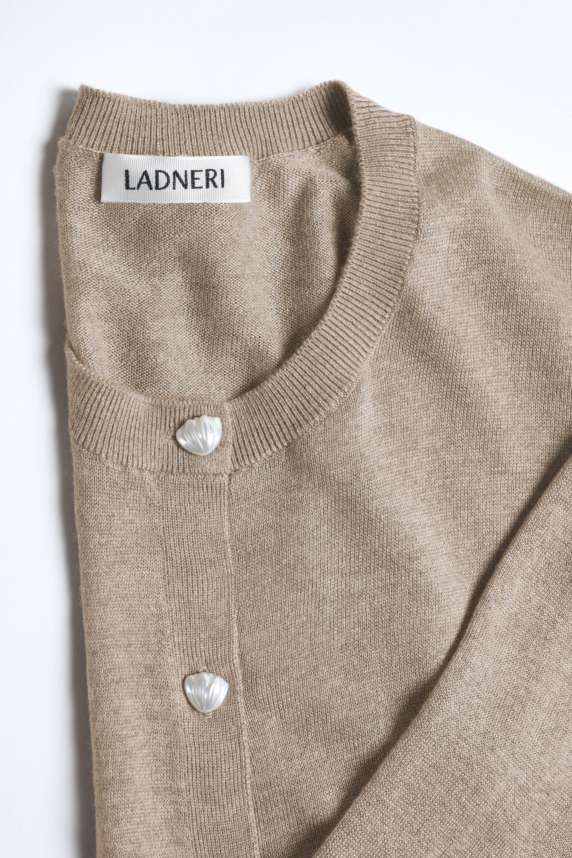 Gigi Cardigan in Taupe – Ladneri