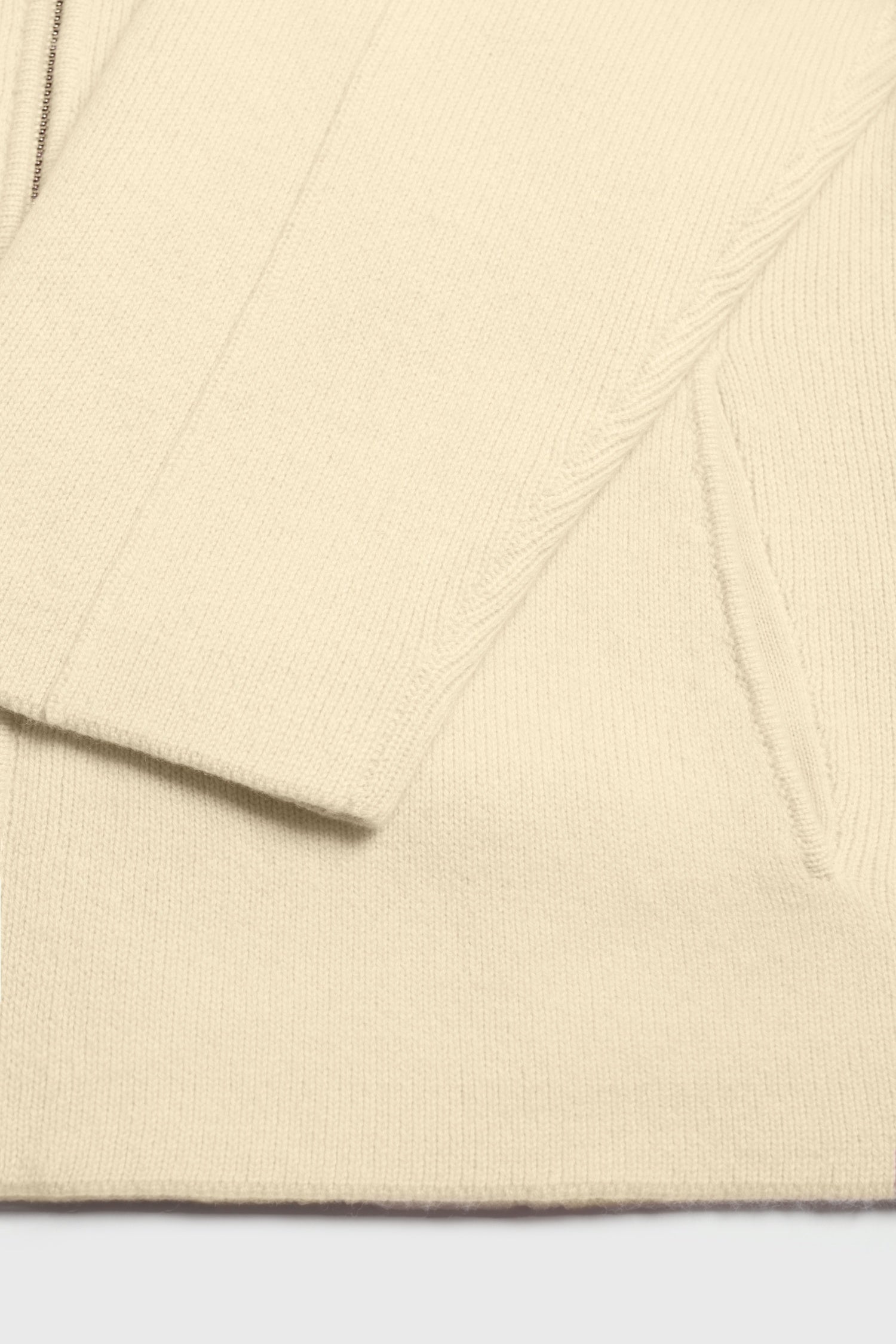Cardigan Melua in Butter Yellow Ladneri