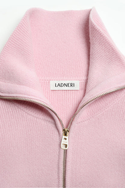 Cardigan Melua in Winter Rose Ladneri