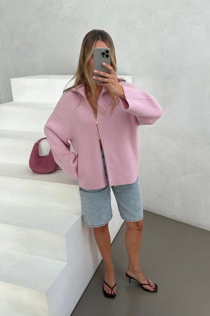 Cardigan Melua in Winter Rose Ladneri