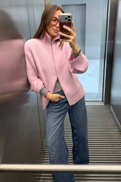 Cardigan Melua in Winter Rose Ladneri