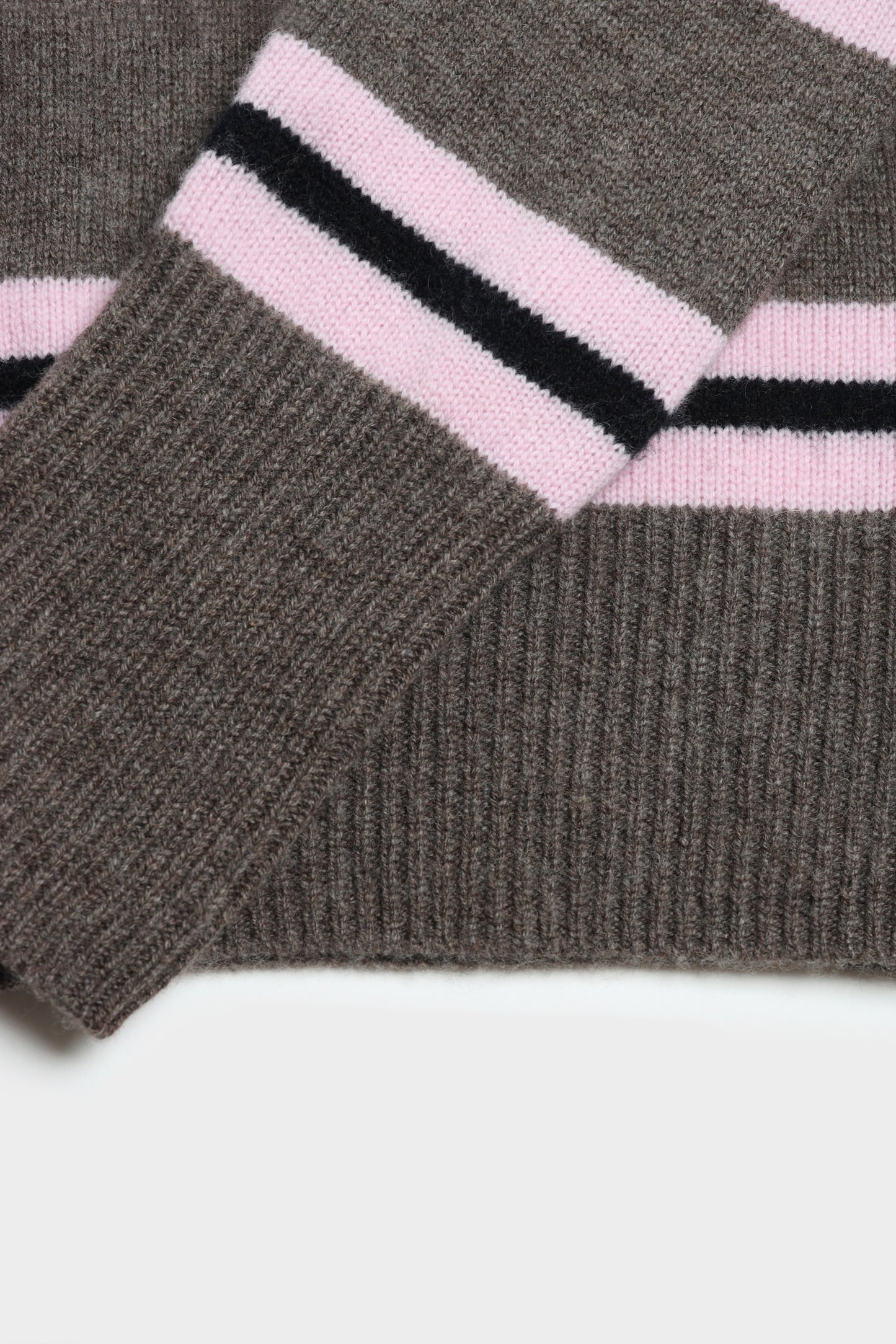 Cardigan Noemi in Pink Striped Ladneri