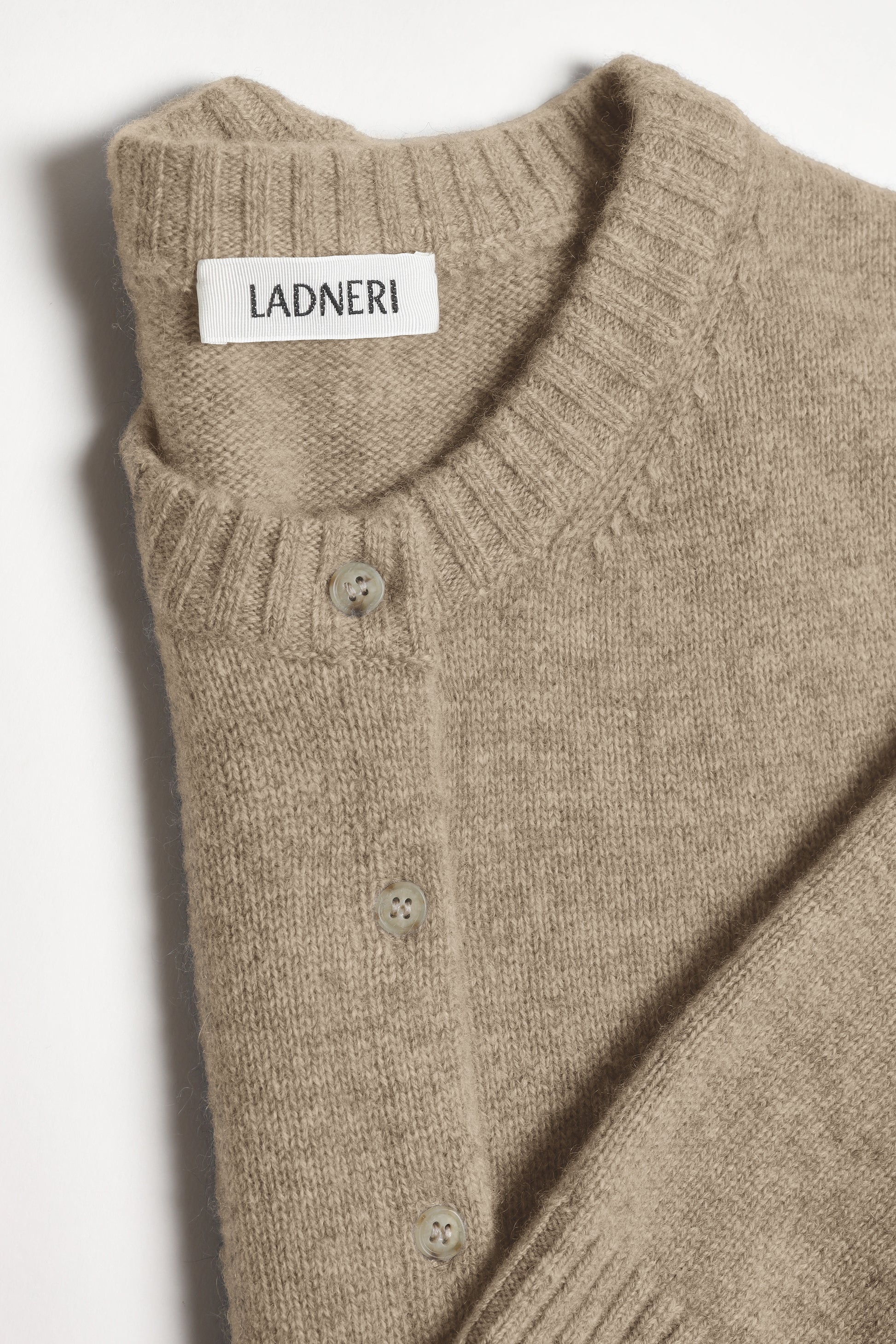 Cardigan Poupette in Golden Oat Ladneri