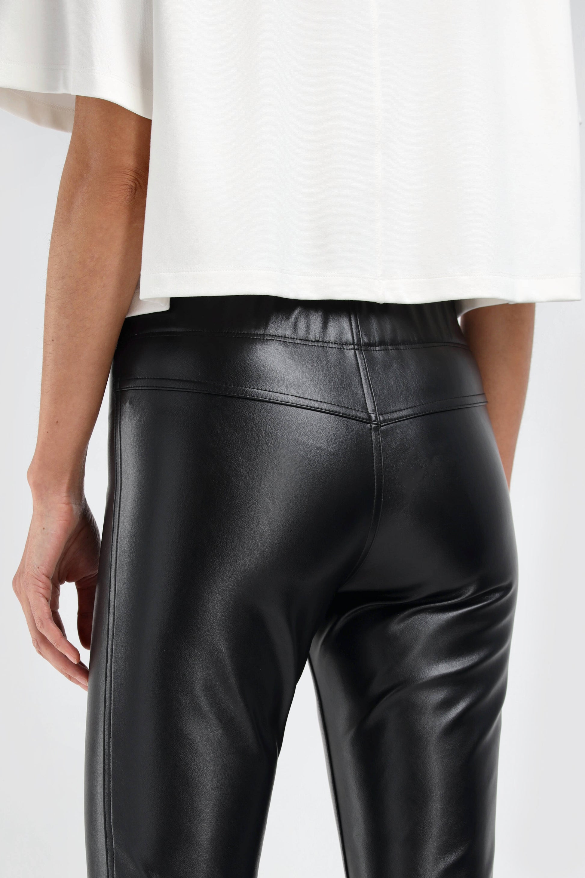 Pantaloni Eloise in nero – Ladneri 