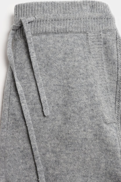 Hose Lill in Knitted Stone Ladneri