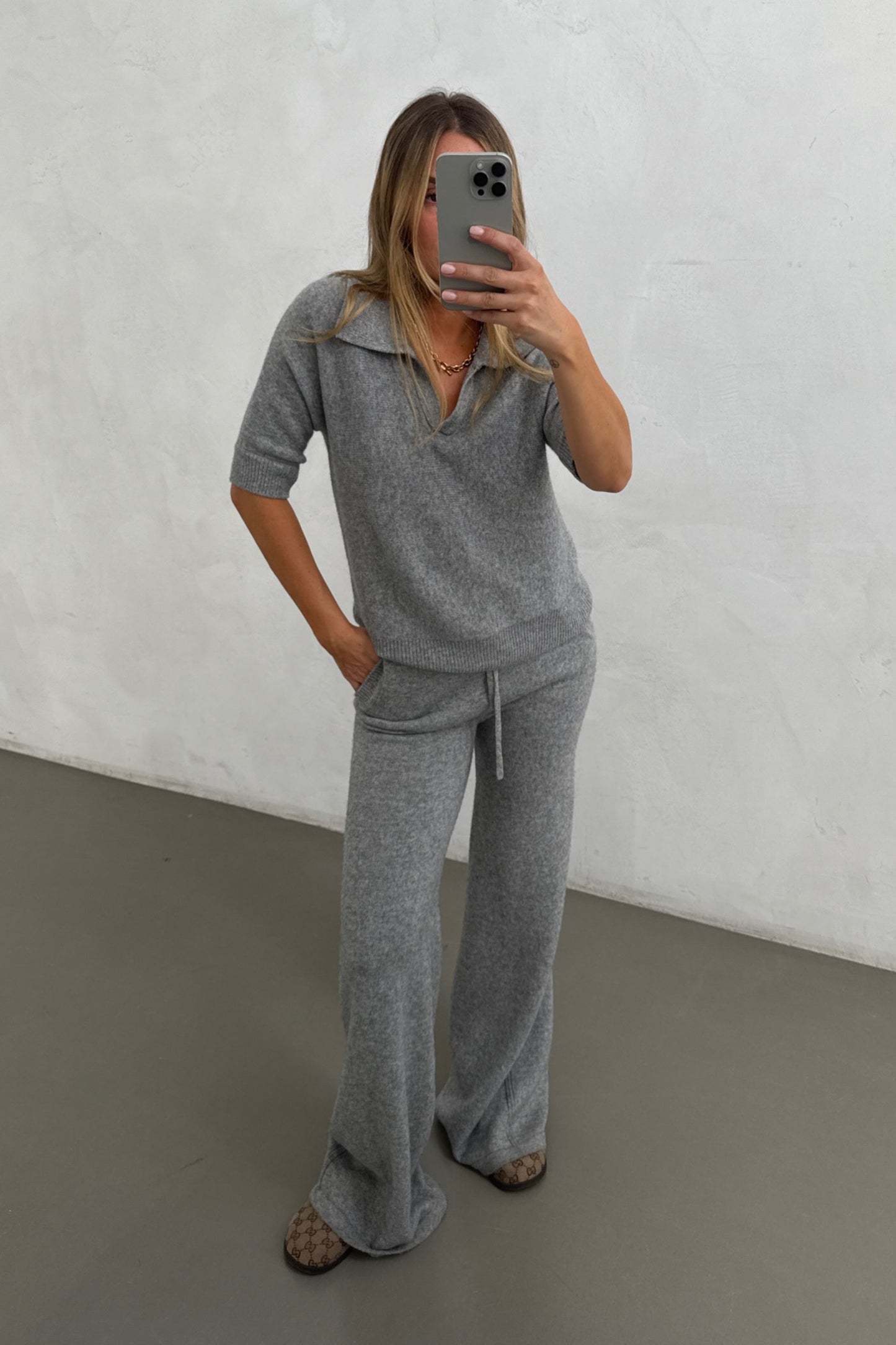 Hose Lill in Knitted Stone Ladneri