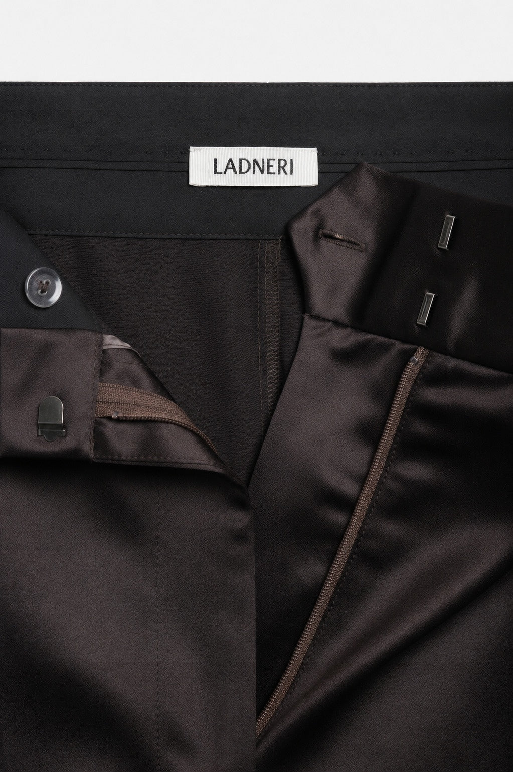Hose Vire in Dunkelbraun Ladneri