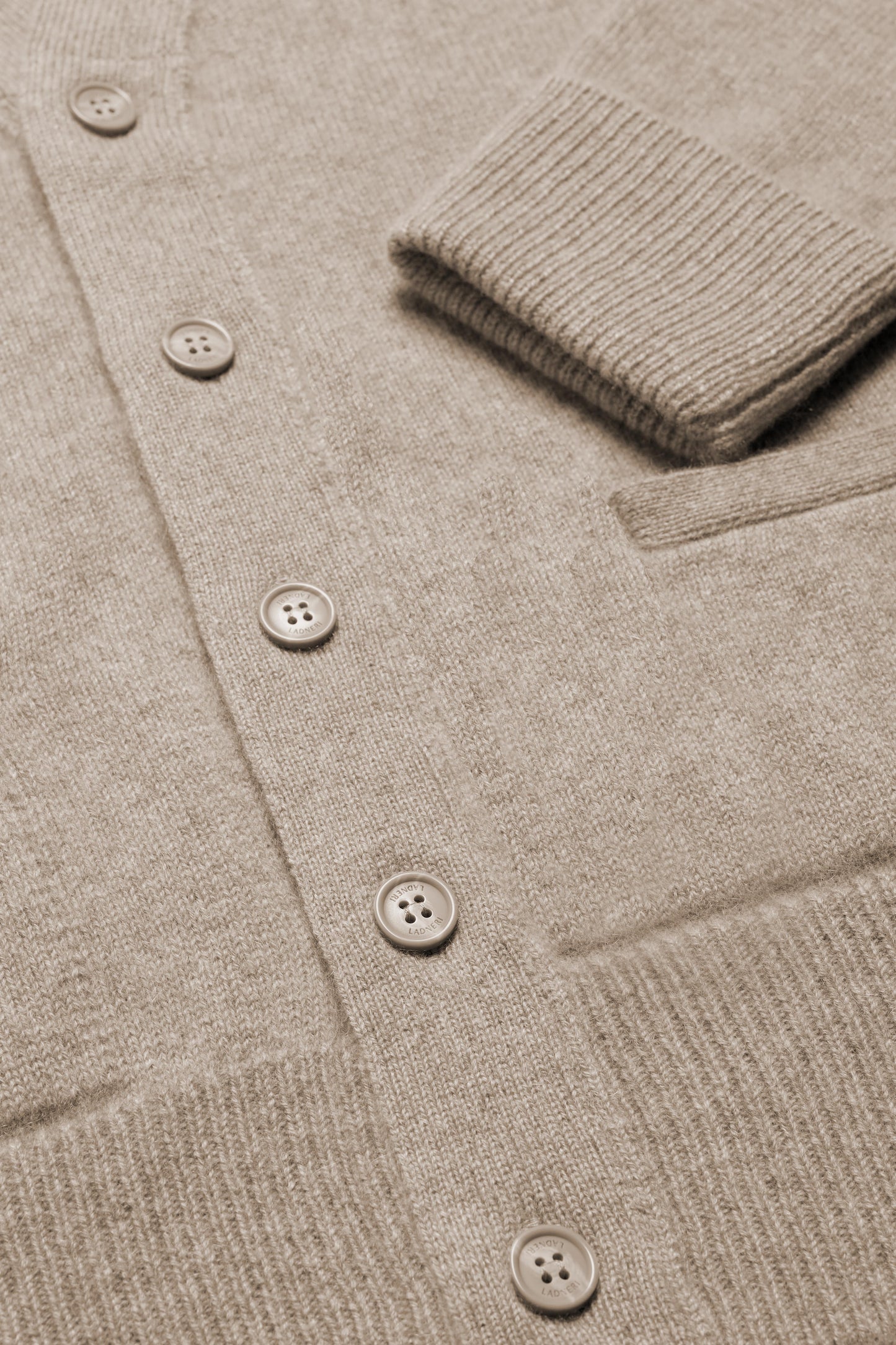 Jimmy Cardigan in Taupe Melange, Ladneri Men - Anita Hass