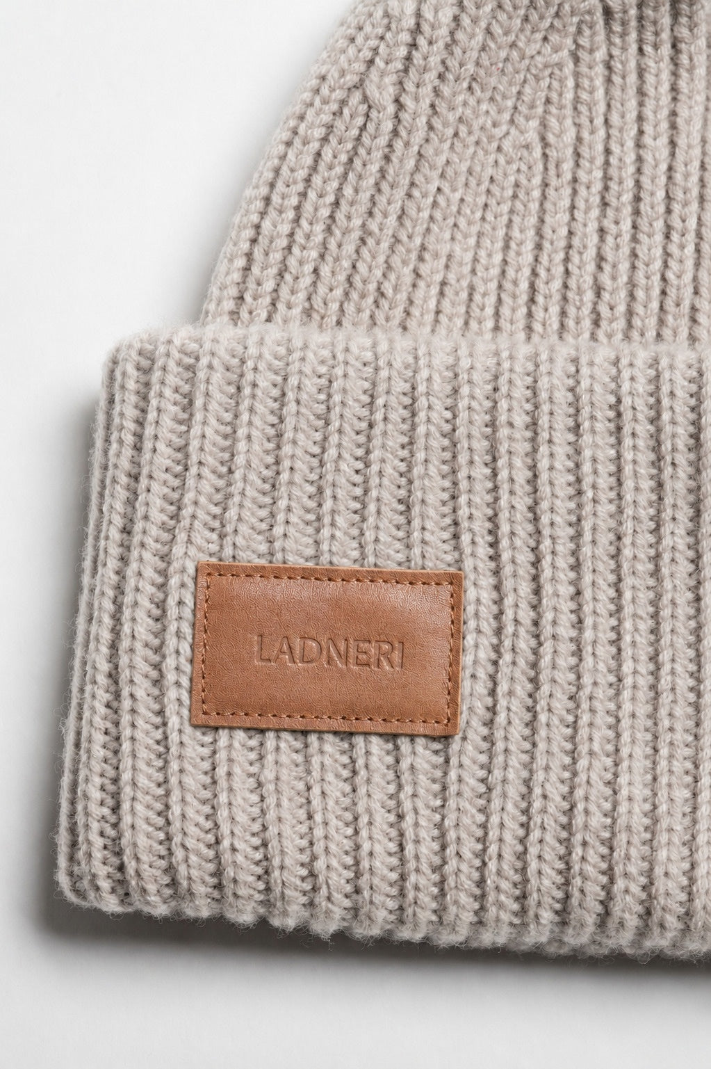 Mütze Aspen in Ivory Ladneri